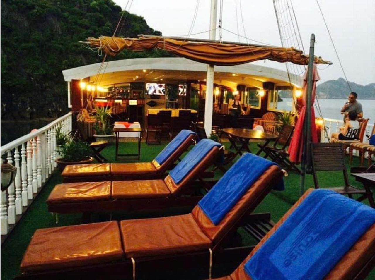 Hotel Royal Cruise Halong Bay Ha Long Zewnętrze zdjęcie